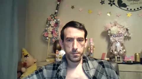 dreamguy38 online show from 11/21/25, 06:01