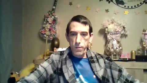 dreamguy38 online show from 11/22/25, 05:39