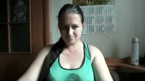 Snapshot of dreamiebelle chatting on 06/15/26, 10:06 dreamiebelle online show from 06/15/26, 10:06