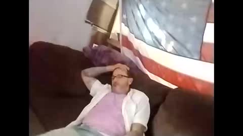 Snapshot of dreamjunkie13 chatting on 11/21/25, 02:49 dreamjunkie13 online show from 11/21/25, 02:49