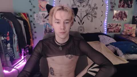 Yukichi online show from 12/15/25, 03:22