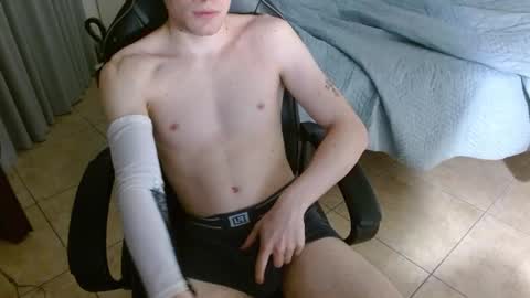 Snapshot of dreammicok chatting on 06/20/26, 12:36 DreamBoy online show from 06/20/26, 12:36