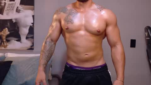 Snapshot of dreammr1 chatting on 05/11/26, 11:35 cris online show from 05/11/26, 11:35