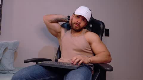 Snapshot of dreammr1 chatting on 05/25/26, 07:31 cris online show from 05/25/26, 07:31