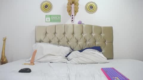 Sophia online show from 01/08/25, 12:38