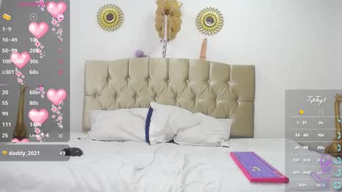 Sophia online show from 02/17/25, 09:52