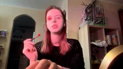 Luna online show from 11/14/25, 08:46