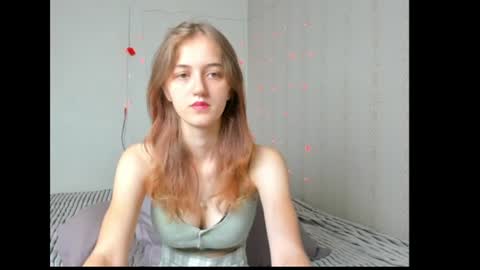 Snapshot of dreamy_pollyyy chatting on 06/24/26, 05:28 dreamy_pollyyy online show from 06/24/26, 05:28
