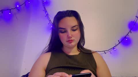 Mila online show from 12/05/24, 03:28