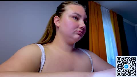 Snapshot of dreamyblushfairy chatting on 05/28/26, 03:31 Mila online show from 05/28/26, 03:31
