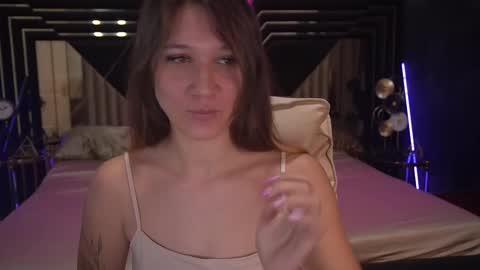 Snapshot of dreamylinaaa chatting on 12/04/24, 07:39 Lina online show from 12/04/24, 07:39
