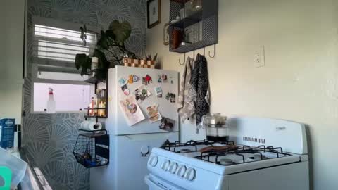 RIRI OR DREAMY online show from 10/04/25, 03:21