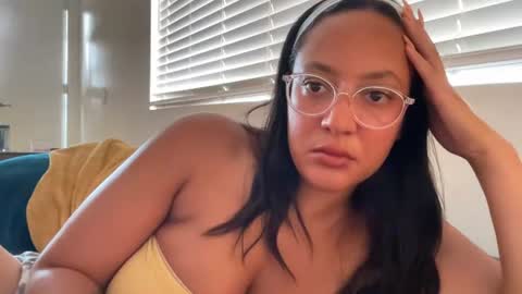 RIRI OR DREAMY online show from 07/28/26, 04:16