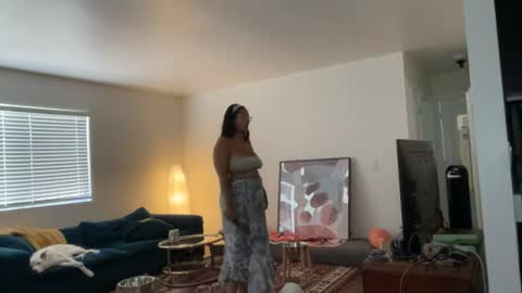 RIRI OR DREAMY online show from 07/28/26, 06:20