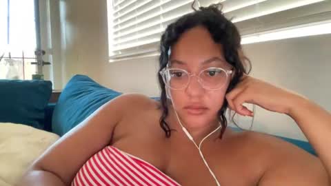 RIRI OR DREAMY online show from 07/29/26, 04:49