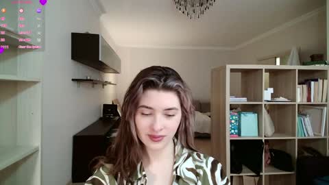 Dia online show from 04/08/26, 11:10