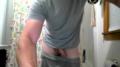 Snapshot of drew45067 chatting on 06/18/26, 03:18 drew45067 online show from 06/18/26, 03:18