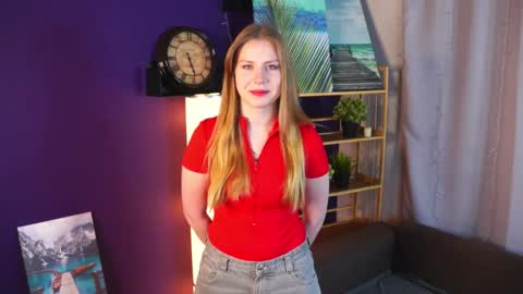 My name is  Luna  online show from 02/15/26, 03:25