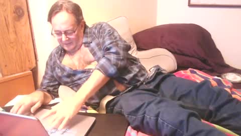 Dr. Feelgood online show from 01/19/25, 04:44