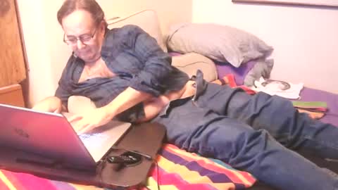 Dr. Feelgood online show from 02/17/25, 04:09