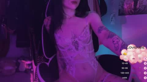 Tara  Sonny online show from 02/05/26, 05:28