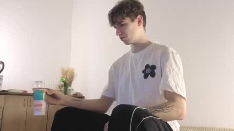 Mark online show from 01/05/26, 06:22