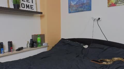 Mark online show from 04/17/26, 11:08