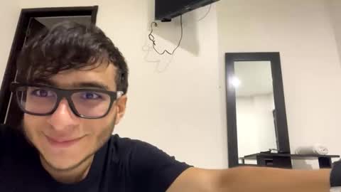 Snapshot of dripale chatting on 02/23/26, 02:31 Ale online show from 02/23/26, 02:31