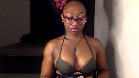 luna online show from 02/18/26, 05:03