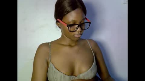 Snapshot of drippingpussy__ chatting on 10/15/25, 11:27 drippingpussy__ online show from 10/15/25, 11:27