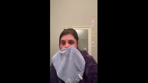 Snapshot of drippykitty888 chatting on 01/08/26, 04:53 Drippy kitty online show from 01/08/26, 04:53