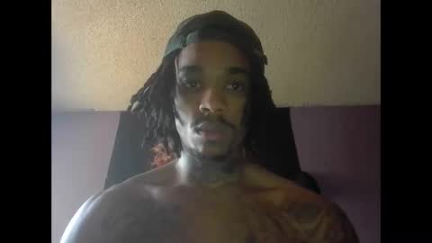 Snapshot of dripthehit chatting on 12/13/24, 09:52 dripthehit online show from 12/13/24, 09:52