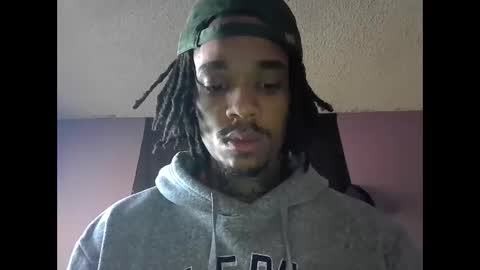 Snapshot of dripthehit chatting on 12/18/24, 06:03 dripthehit online show from 12/18/24, 06:03