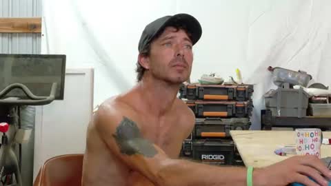 Snapshot of dritylilboy chatting on 06/29/26, 11:43 Inexperienced catfish online show from 06/29/26, 11:43