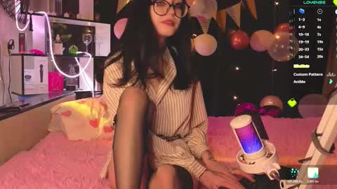 Evelyn 3 online show from 03/08/26, 07:17