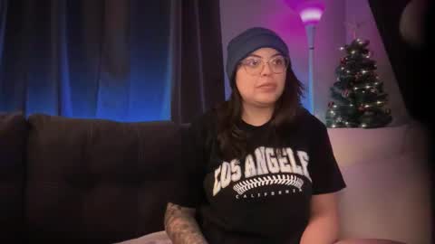 Drizzypeach602 online show from 12/03/25, 04:31