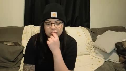 Drizzypeach602 online show from 02/01/26, 04:22