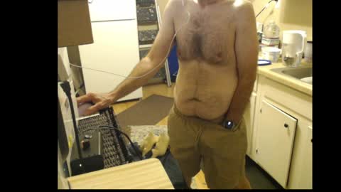 Hello Hope you enjoy what you see. I love attention in dirty talk and tips thickcock  edging precum dirtyTalk C2C online show from 04/01/26, 02:12