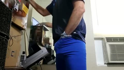 Hello Hope you enjoy what you see. I love attention in dirty talk and tips thickcock  edging precum dirtyTalk C2C online show from 06/23/26, 07:12