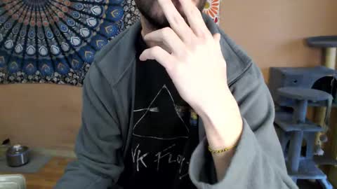 River online show from 11/21/25, 09:19