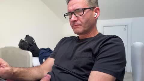 Nick online show from 10/06/25, 10:02