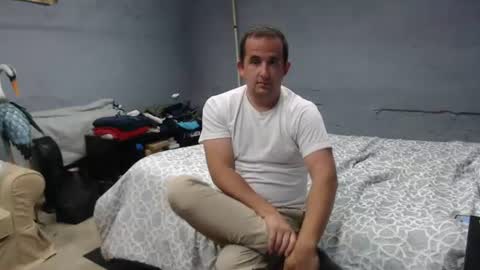 Snapshot of dropoutteaser chatting on 07/12/26, 09:39 Andrew online show from 07/12/26, 09:39