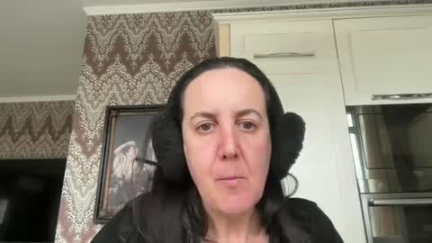 Dr. Resa online show from 03/02/25, 01:38