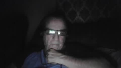 Snapshot of drthick1224 chatting on 10/24/25, 03:47 drthick1224 online show from 10/24/25, 03:47