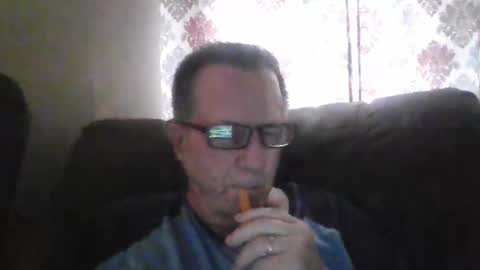 Snapshot of drthick1224 chatting on 10/25/25, 07:41 drthick1224 online show from 10/25/25, 07:41