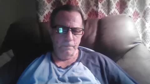 Snapshot of drthick1224 chatting on 10/29/25, 01:41 drthick1224 online show from 10/29/25, 01:41