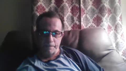 Snapshot of drthick1224 chatting on 11/01/25, 03:30 drthick1224 online show from 11/01/25, 03:30
