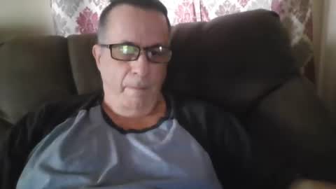 Snapshot of drthick1224 chatting on 12/22/25, 06:38 drthick1224 online show from 12/22/25, 06:38