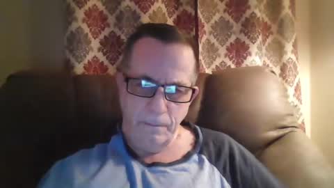 Snapshot of drthick1224 chatting on 01/06/26, 04:49 drthick1224 online show from 01/06/26, 04:49