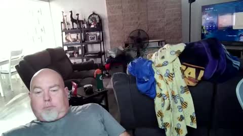 Snapshot of drthomaswayne chatting on 11/06/25, 05:36 drthomaswayne online show from 11/06/25, 05:36